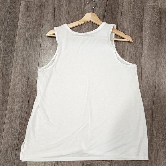 Old Navy Active Cool Dry Top with Side Slits - Picture 2 of 7